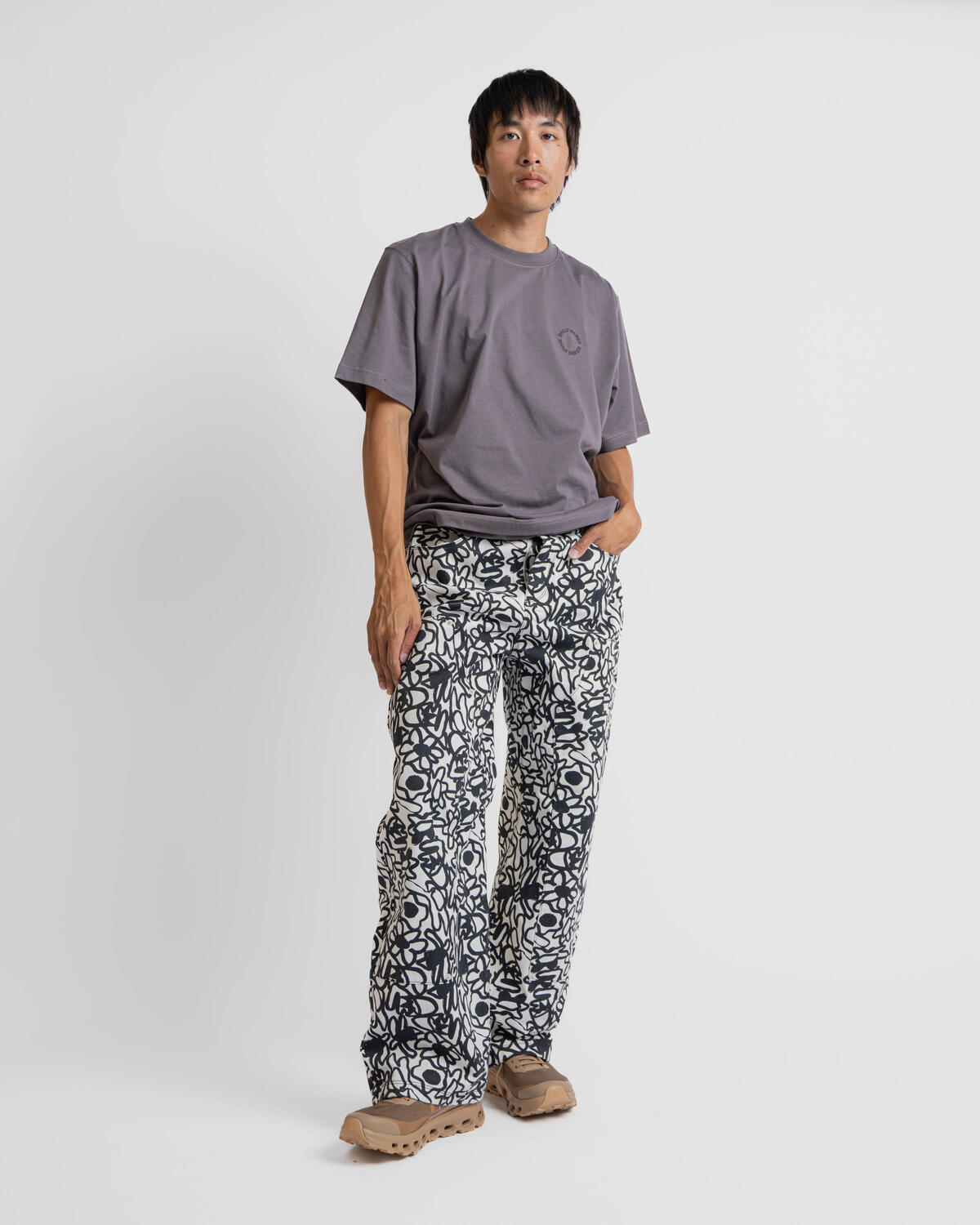 Arte Antwerp Flowers Allover Print Pants | AW24-044P-BLK